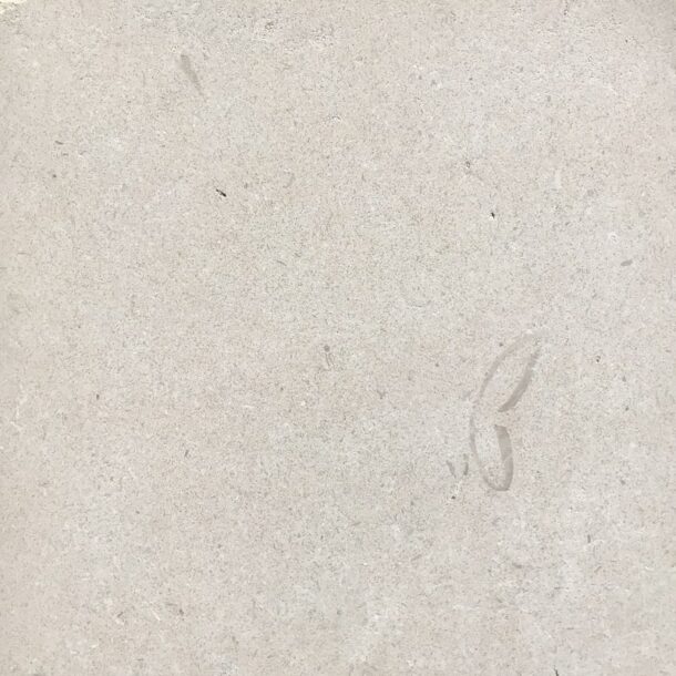 Crema Luminous