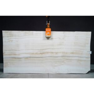 Pearl White Onyx – Vein Cut