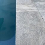 Tundra Grey Sandblasted Laminated 610x406x60/30mm Drop Face