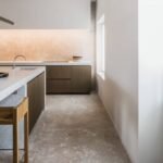 Premium Ivory Travertine – Cross Cut, Honed, Filled